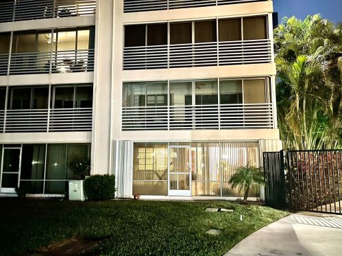3421 Spanish Trl, Delray Beach, FL 33483-4761