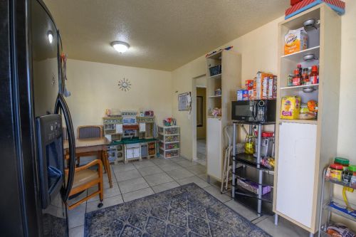 1330 Thomas St, Modesto CA  95351-3430 exterior