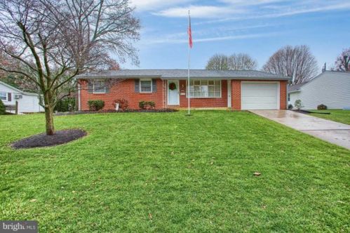302 Main St, Camp Hill, PA 17011-6332