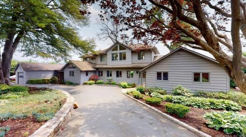 38 Arrowhead Rd, Brookfield Center, CT 06804-1535