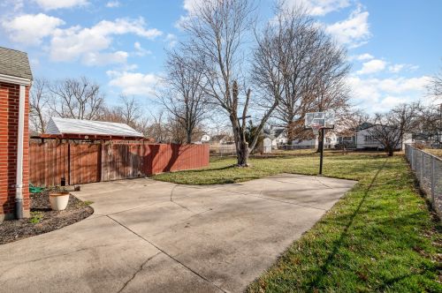9 Sweetbriar Ave, Florence KY  41042-1614 exterior