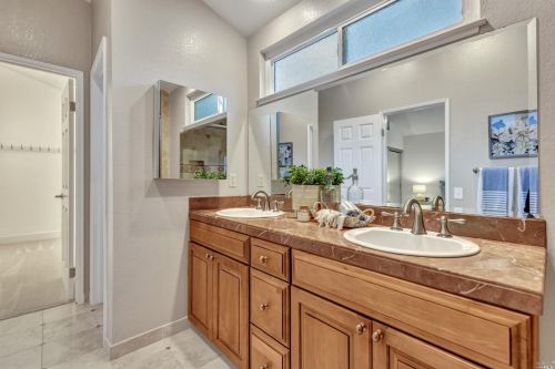 610 Rose Dr, Benicia CA  94510-3756 exterior