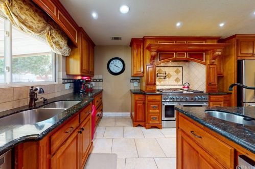 18640 Gentian Ave, Riverside, CA 92508-8936