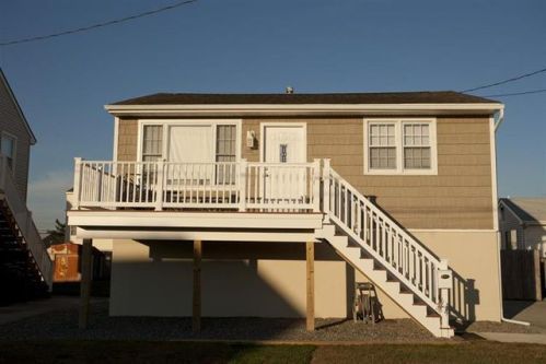 103 Putnam Pl, Brigantine City, NJ 08203-3436