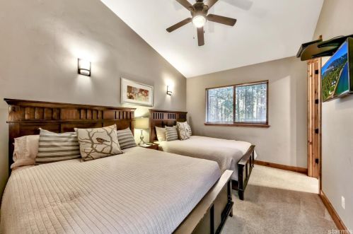 1393 Wildwood Ave, South Lake Tahoe CA  96150-8621 exterior