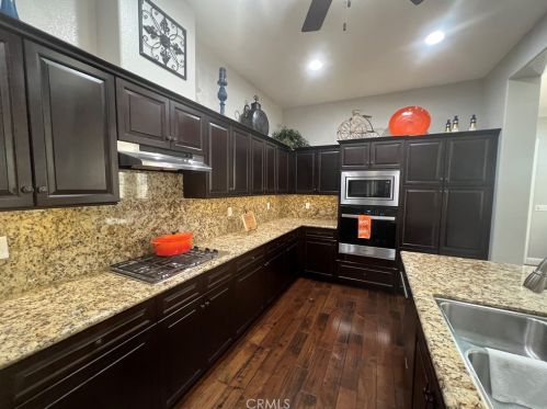 2363 Pinehurst Ave, Fresno CA  93730-5950 exterior