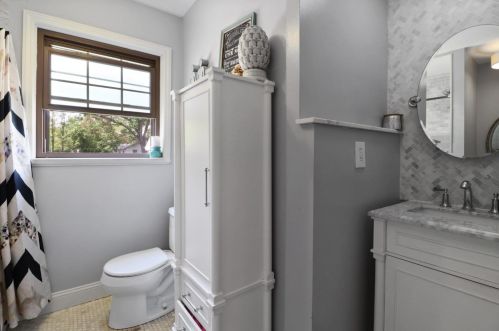 2 3 St, Hobart IN 46342-4306 exterior