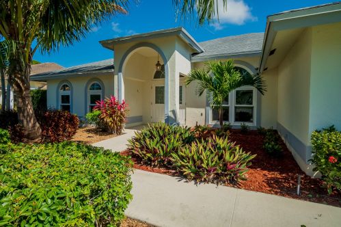 13622 Callington Dr, West Palm Beach, FL 33414-8534