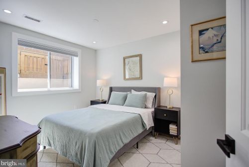 1101 44th Pl, Washington DC  20019-4906 exterior