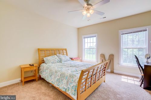 2506 Logmill Rd, Haymarket VA  20169-1417 exterior
