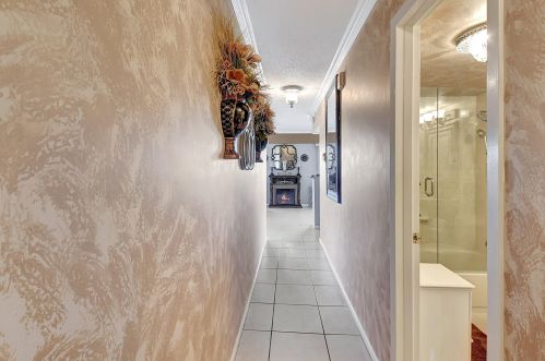581 Mansfield, Boca Raton, FL 33434-4948