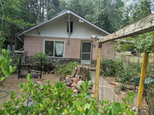 11303 Butler Rd, Grass Valley, CA 95945-6918