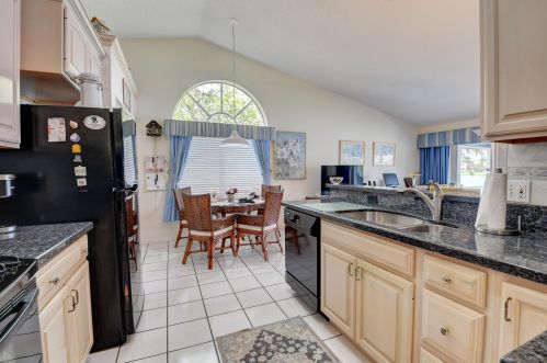 9581 Tavernier Dr, Boca Raton FL  33496-2105 exterior