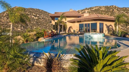 13791 Pata Ranch Rd, Lakeside, CA 92040-1583