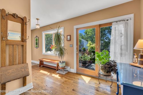 50 Ocean Ave, Monmouth Hills NJ  07732-1410 exterior