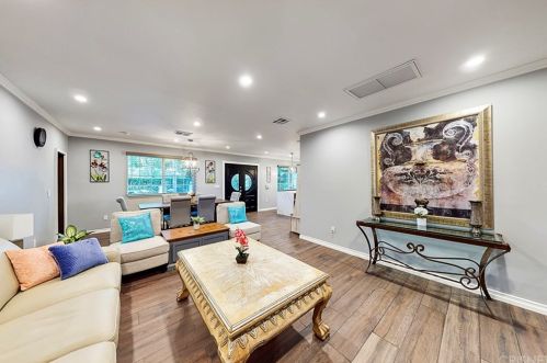 16931 Hart St, Van Nuys CA 91406-4507 exterior