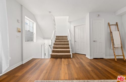 13725 Doty Ave, Hawthorne CA  90250-9518 exterior