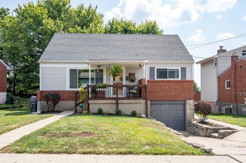 3328 Bellehaven Ct, Cincinnati, OH 45248-4213