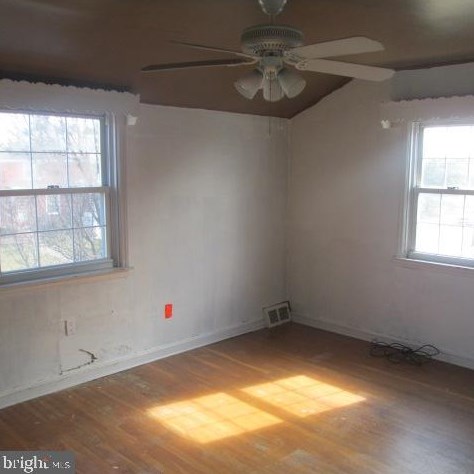 361 Cedar Ave, Holmes PA  19043-1204 exterior
