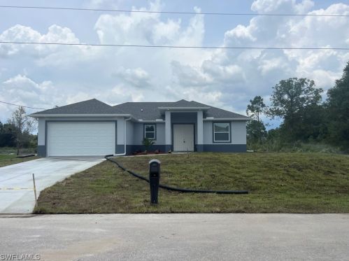 801 13th St, Lehigh Acres, FL 33972-2108