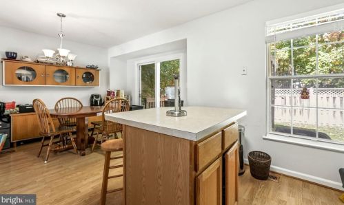 12810 Silvia Loop, Woodbridge VA  22192-5091 exterior