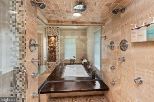 1485 Fairmont Dr, Harrisburg PA  17111 exterior