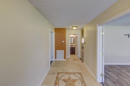 1705 20th Ave, Texas City, TX 77590-5226