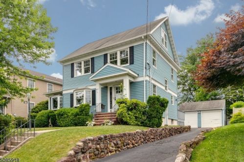 427 Locust Ave, Garwood, NJ 07027-1203