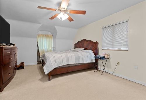 1034 Brierly Ln, Pittsburgh PA  15122-1346 exterior