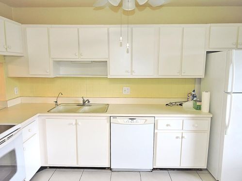 5780 Fernley Dr, West Palm Beach, FL 33415-8324
