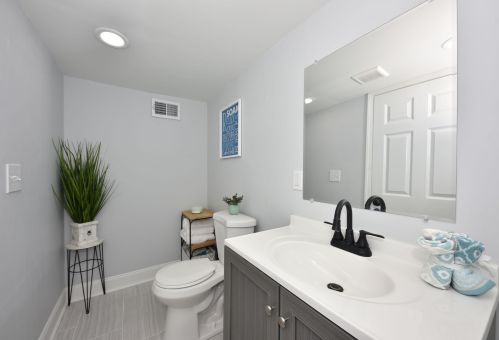 5132 57th St, Milwaukee WI  53218-4216 exterior