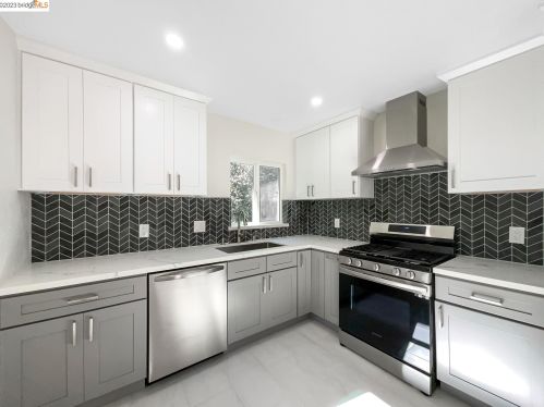 1451 Crestwood Dr, San Bruno CA  94066-1907 exterior