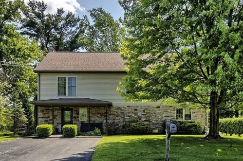 120 Newmeyer Ln, Latrobe, PA 15650-5225