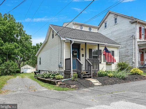226 Tammany St, Molino, PA 17961-1910