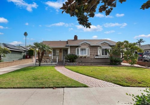 1006 Courtney Ave, Fullerton CA 92833-4461 exterior