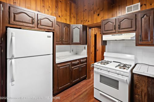 30 Cypress Ave, Jackson Twp NJ  08527-2727 exterior