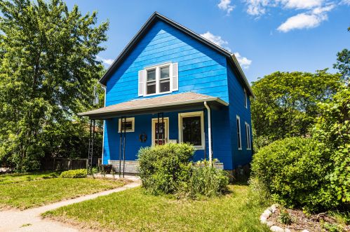 1219 Adams St, La Crosse, WI 54601-5633