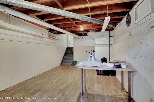 10 Longfellow Ter, Morganville NJ  07751-1411 exterior