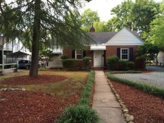 117 Higbee St, Durham, NC 27704-4326