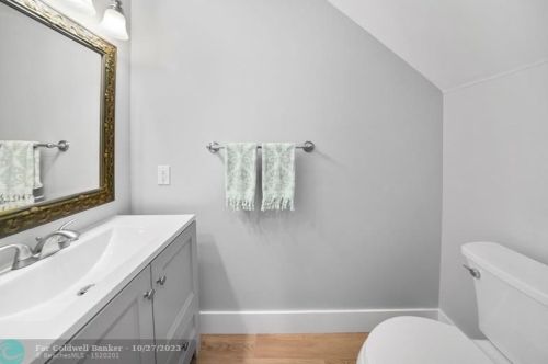 1277 144th Ter, Hollywood FL  33028-2925 exterior