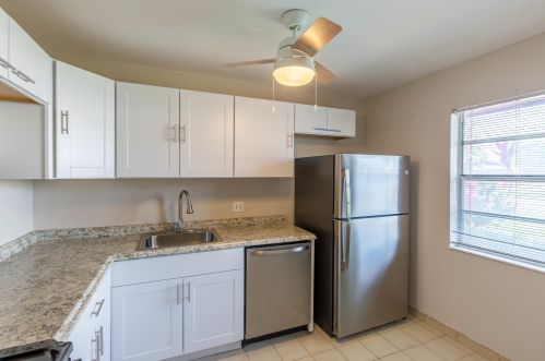 120 Golden Lakes Blvd, West Palm Beach, FL 33411-3335