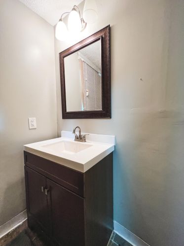 922 Virginia Ave, Florence KY  41042-1731 exterior