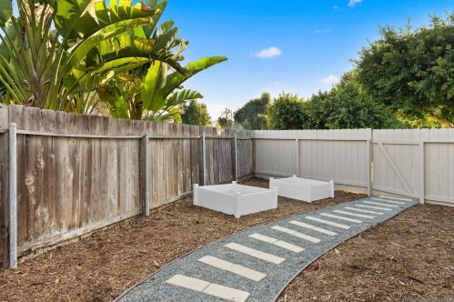 2216 Silver Peak Pl, Encinitas CA  92024-3145 exterior
