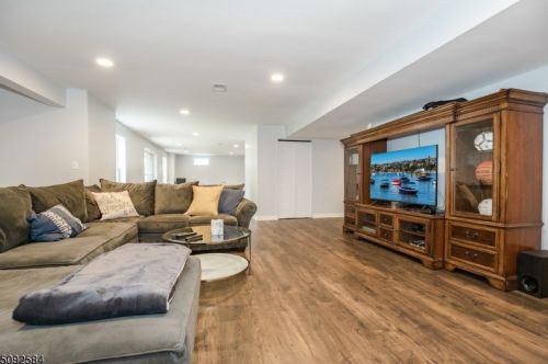 25 Northridge Ct, Hackettstown NJ  07840-5684 exterior