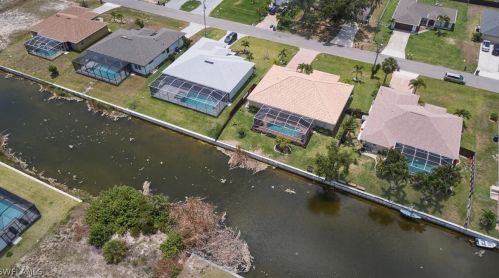 1121 1 Ter, Cape Coral FL  33991-1591 exterior