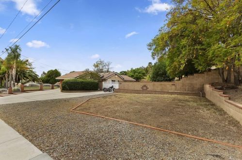 5378 Golden Ave, Riverside CA  92505-2417 exterior