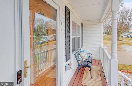 13931 Ruler Ct, Woodbridge VA  22193-3733 exterior