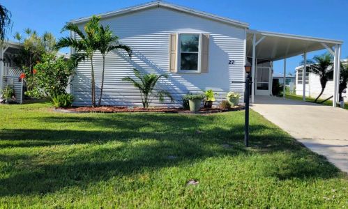 27 Mariposa Ln, Fort Pierce, FL 34952-2853