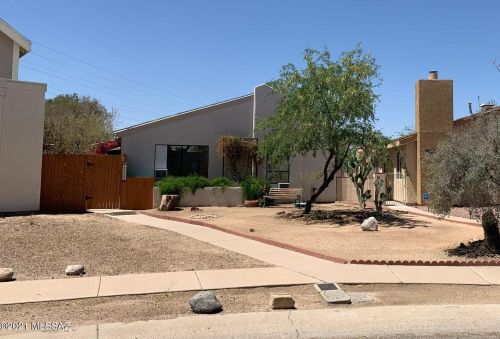 5664 Cedar Grove Dr, Tucson, AZ 85706-3351