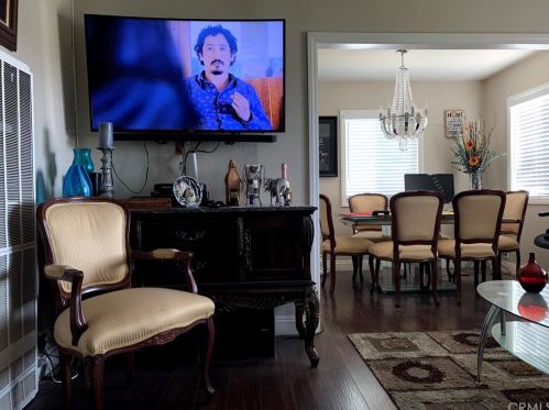 940 Rancho Ave, Colton CA  92324-3338 exterior